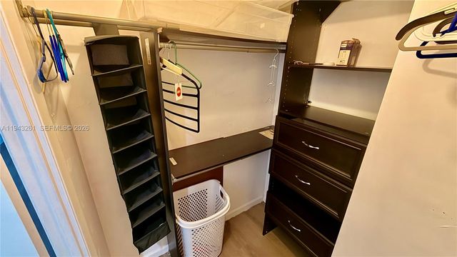 2750 NE 183rd St 906, Aventura, FL 33160