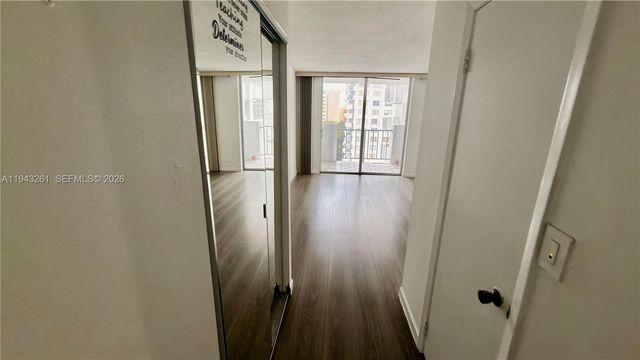 2750 NE 183rd St 906, Aventura, FL 33160