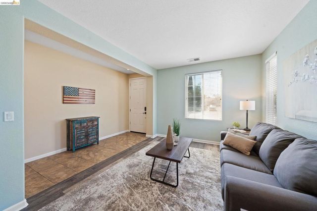 2350 Winchester Loop, Discovery Bay, CA 94505