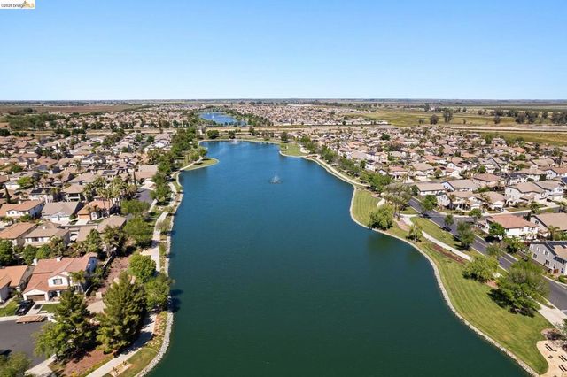 2350 Winchester Loop, Discovery Bay, CA 94505