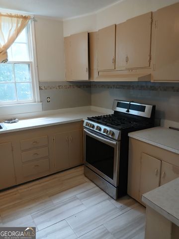 678 Dixie Avenue, Macon, GA 31206