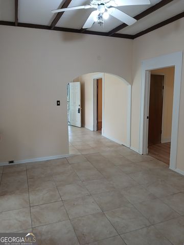 678 Dixie Avenue, Macon, GA 31206