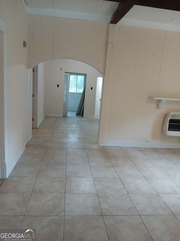 678 Dixie Avenue, Macon, GA 31206