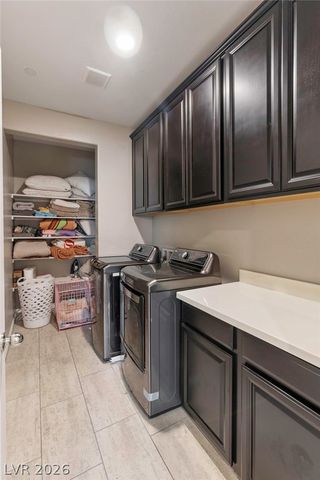 946 Spring Haven Street, Henderson, NV 89052