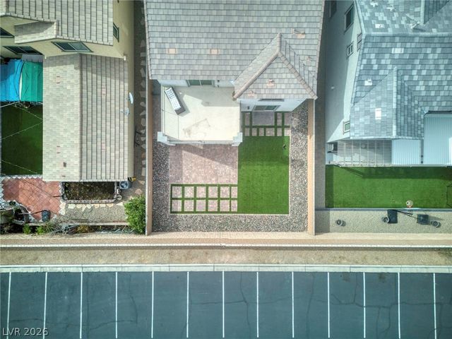 946 Spring Haven Street, Henderson, NV 89052