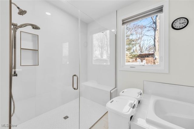 26921 Hilliard Boulevard, Westlake, OH 44145