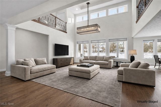 26921 Hilliard Boulevard, Westlake, OH 44145