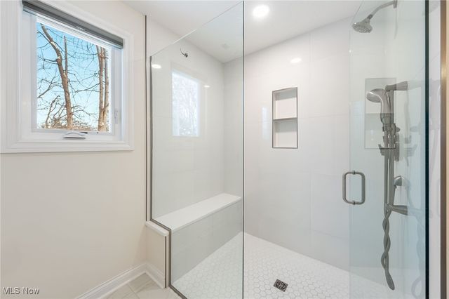 26921 Hilliard Boulevard, Westlake, OH 44145