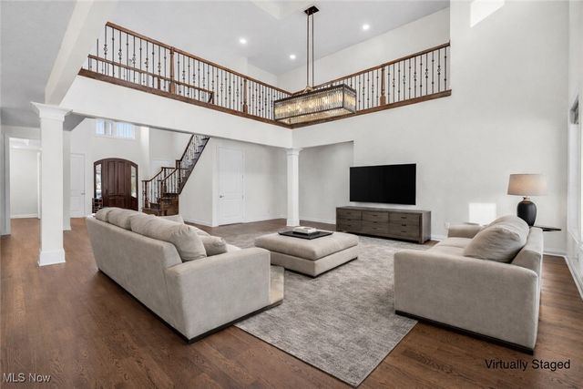 26921 Hilliard Boulevard, Westlake, OH 44145