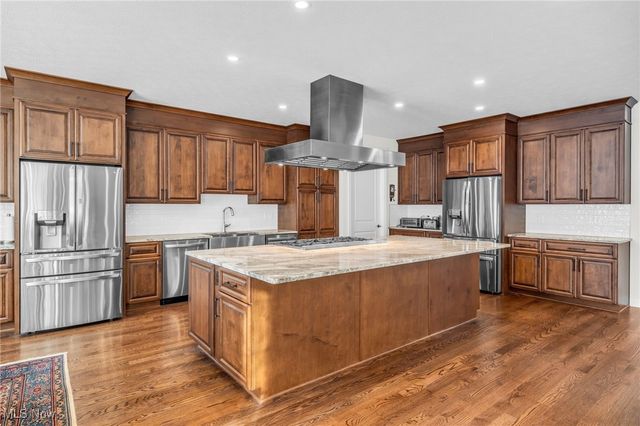 26921 Hilliard Boulevard, Westlake, OH 44145