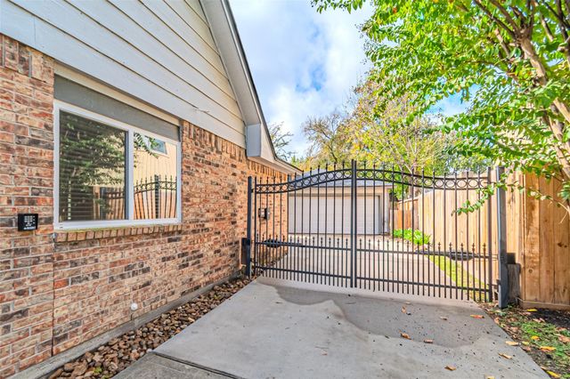 8211 Riverglade Drive, Houston, TX 77095