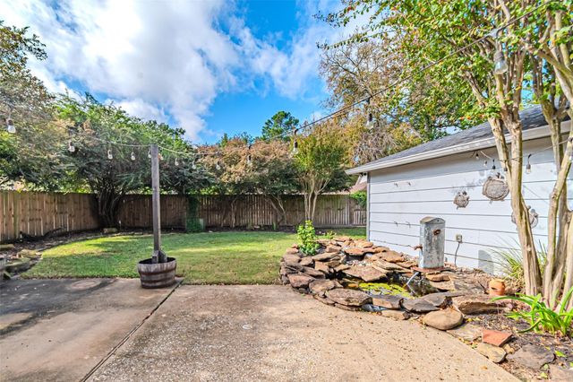 8211 Riverglade Drive, Houston, TX 77095