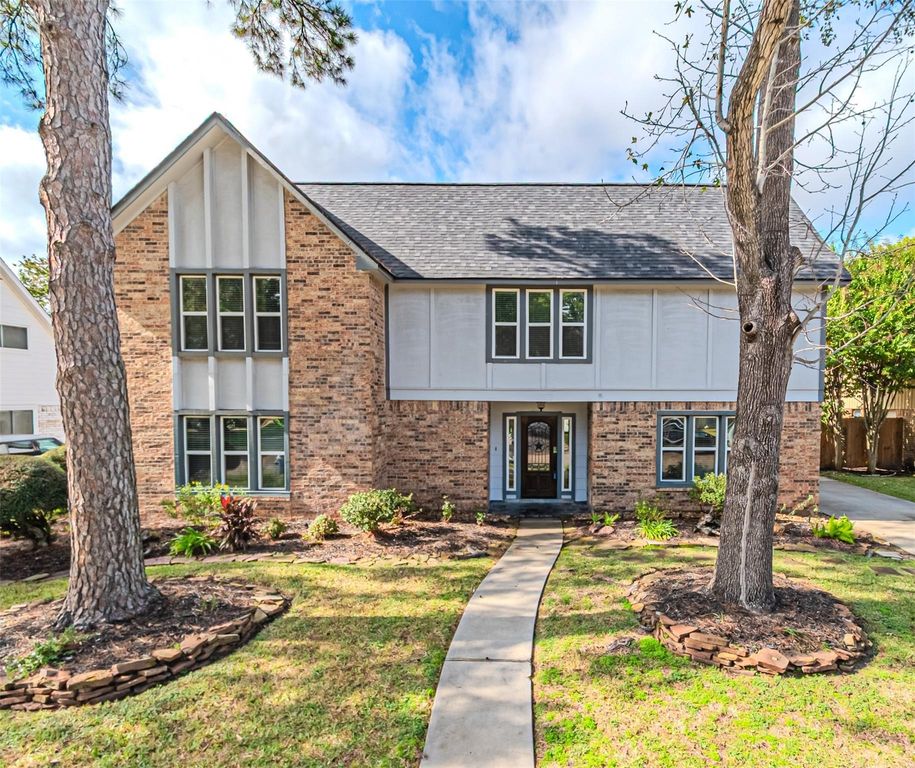 8211 Riverglade Drive, Houston, TX 77095