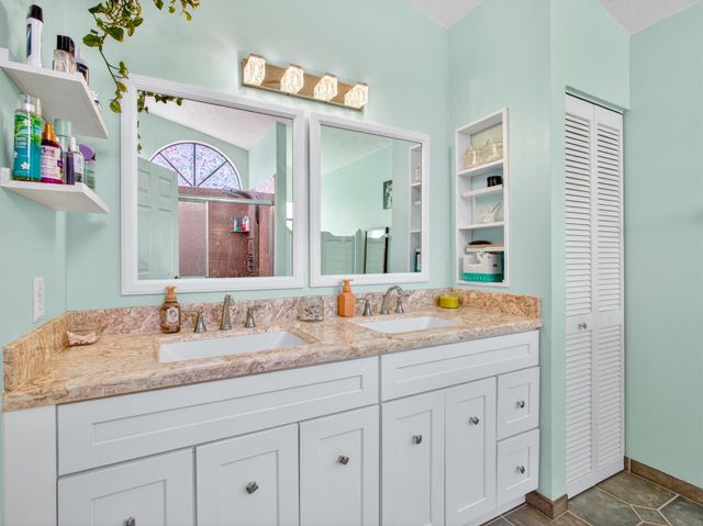 529 SE Fallon Drive, Port St Lucie, FL 34983