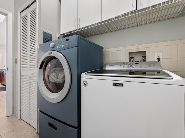 529 SE Fallon Drive, Port St Lucie, FL 34983