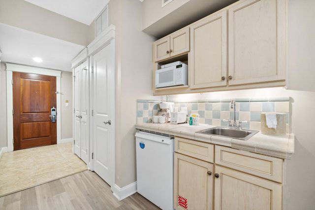 9500 Grand Sandestin Boulevard UNIT 2215, Miramar Beach, FL 32550