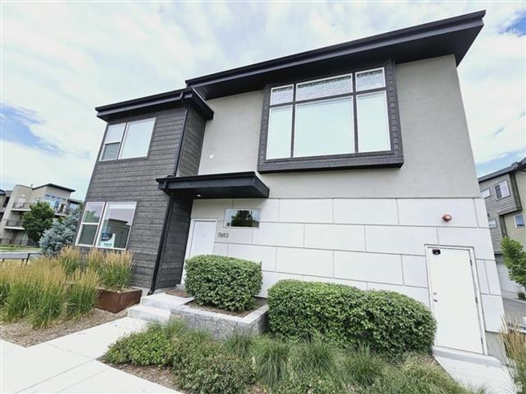 7693 S NAVARRO VIEW CT., Midvale, UT 84047 — exterior
