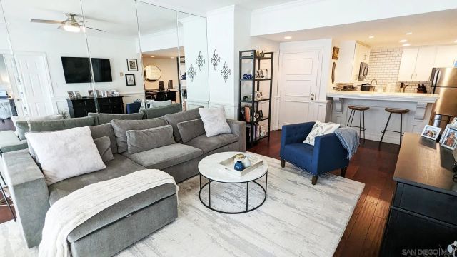 2410 Albatross St 6, San Diego, CA 92101