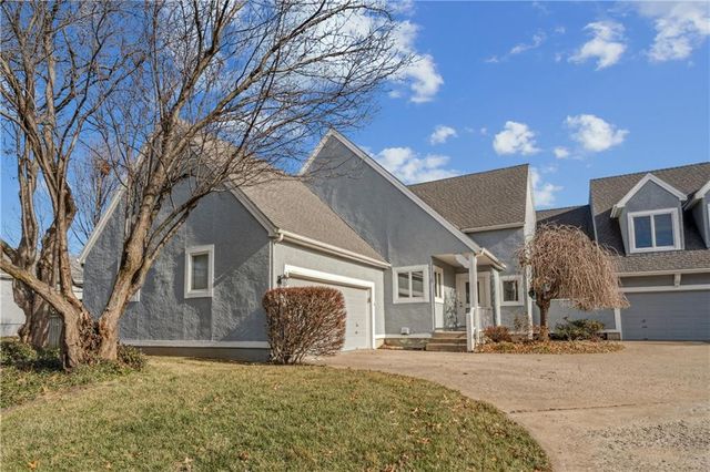 336 SW Raintree Drive, Lee's Summit, MO 64082