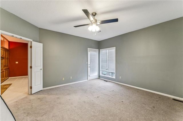 336 SW Raintree Drive, Lee's Summit, MO 64082