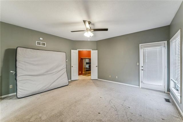 336 SW Raintree Drive, Lee's Summit, MO 64082