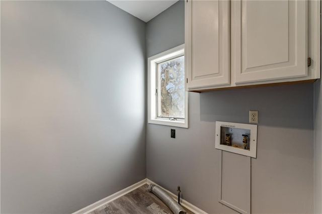 336 SW Raintree Drive, Lee's Summit, MO 64082