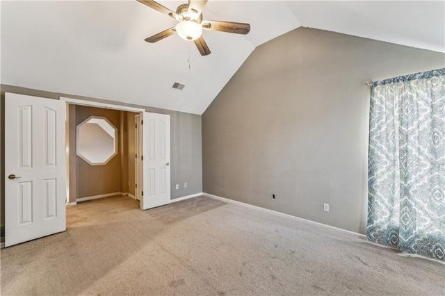 336 SW Raintree Drive, Lee's Summit, MO 64082