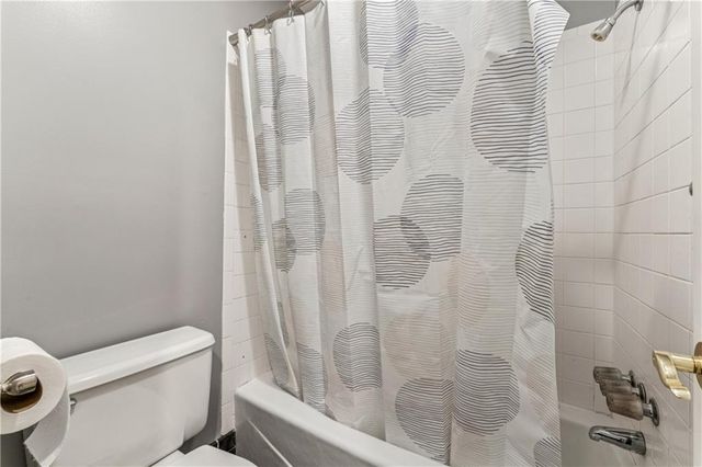 336 SW Raintree Drive, Lee's Summit, MO 64082