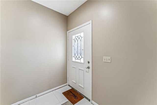 336 SW Raintree Drive, Lee's Summit, MO 64082