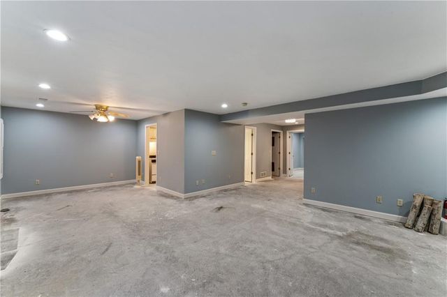 336 SW Raintree Drive, Lee's Summit, MO 64082