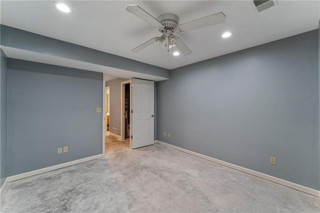 336 SW Raintree Drive, Lee's Summit, MO 64082