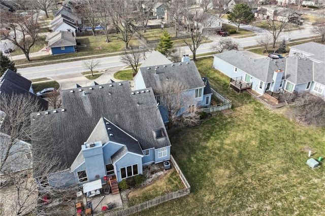 336 SW Raintree Drive, Lee's Summit, MO 64082