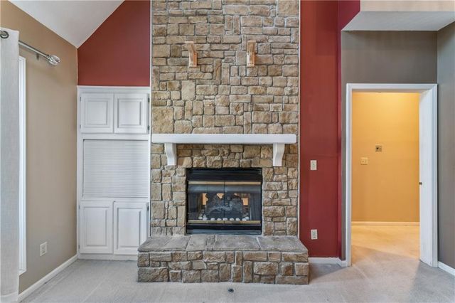 336 SW Raintree Drive, Lee's Summit, MO 64082