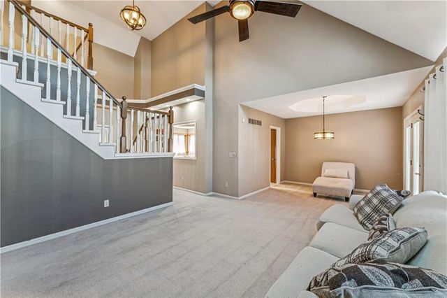 336 SW Raintree Drive, Lee's Summit, MO 64082