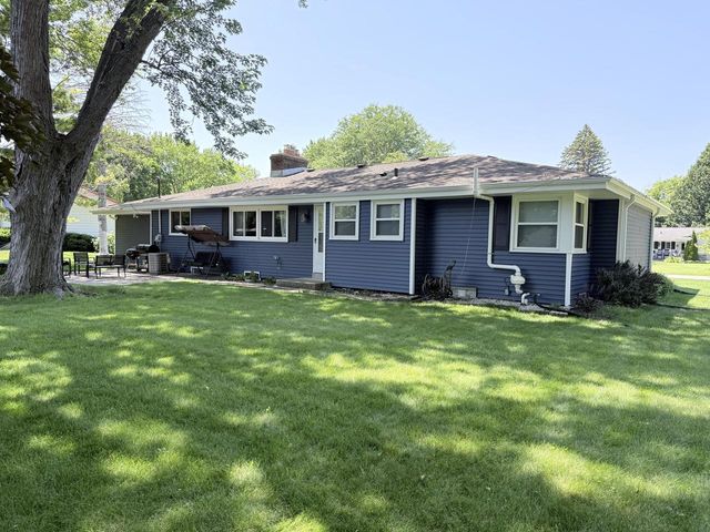 9050 N Silver Brook LANE, Brown Deer, WI 53223