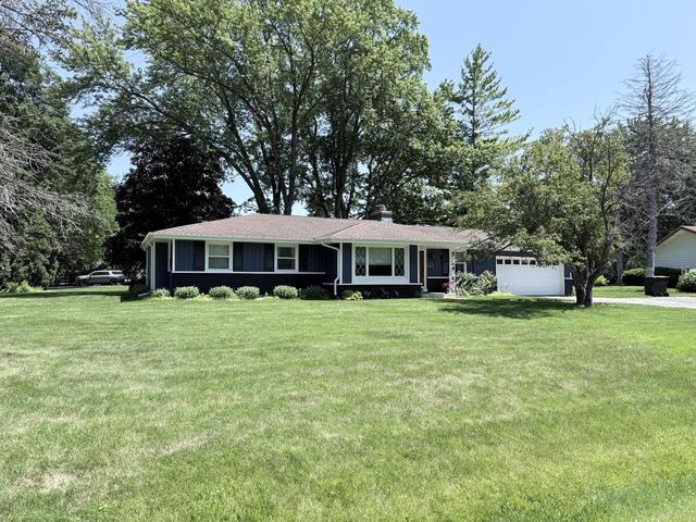 9050 N Silver Brook LANE, Brown Deer, WI 53223