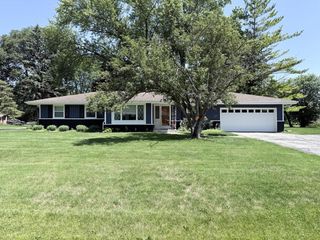 9050 N Silver Brook LANE, Brown Deer, WI 53223