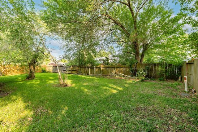 2427 Fairgreen Drive, Missouri City, TX 77489