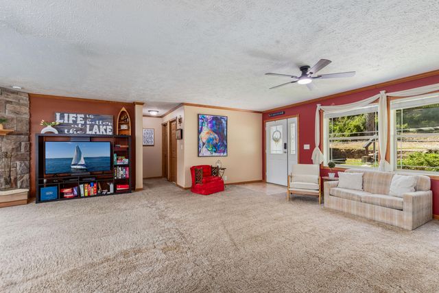 58700 E 336 Road, Jay, OK 74346