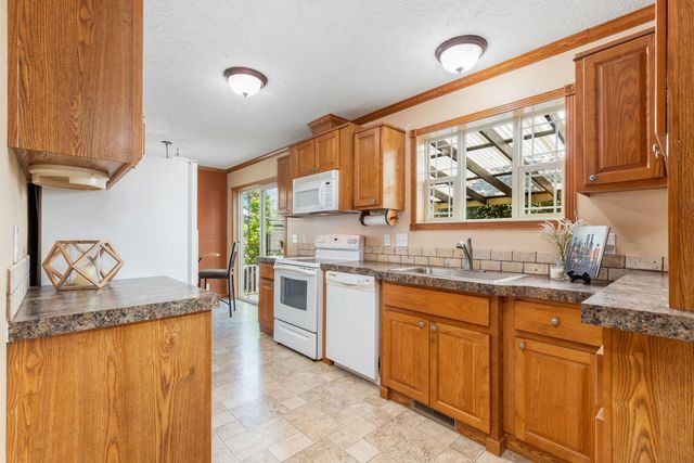 58700 E 336 Road, Jay, OK 74346