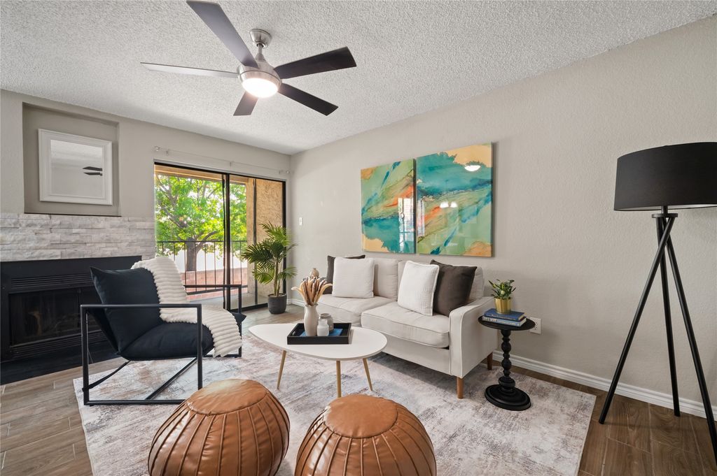 823 W Harwood Road A, Hurst, TX 76054 — photo 2