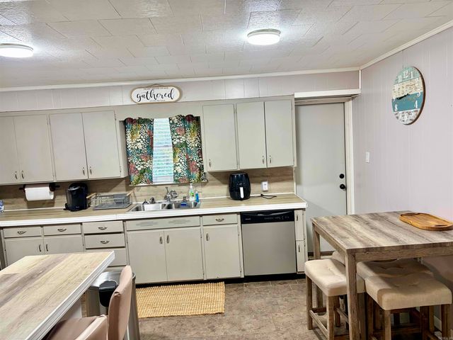 146 Buchheit, Royal, AR 71968