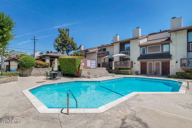 13960 Oxnard Street, Valley Glen, CA 91401