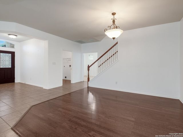 9311 Hazelton Ln, San Antonio, TX 78251