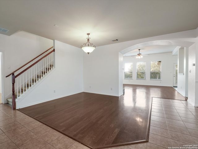 9311 Hazelton Ln, San Antonio, TX 78251