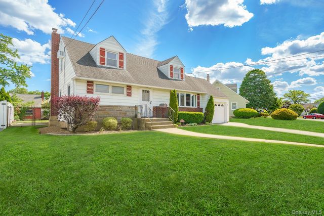 3872 Fulton Avenue, Seaford, NY 11783