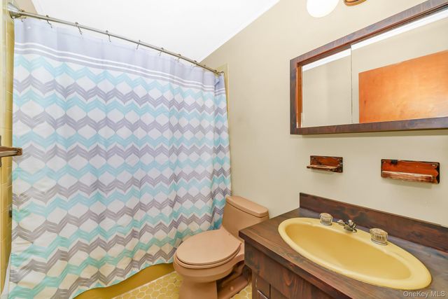 3872 Fulton Avenue, Seaford, NY 11783
