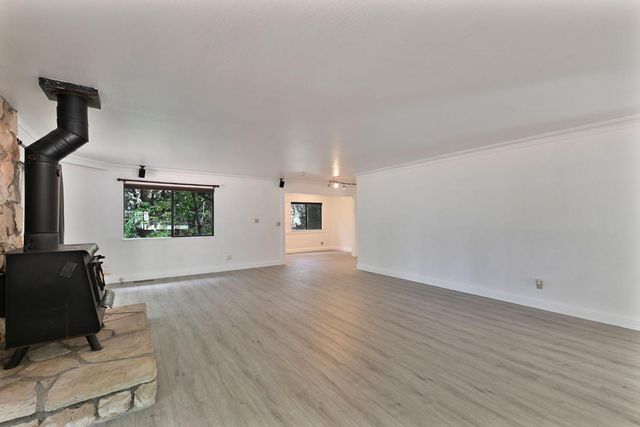 16910 Mckenzie Dr, Pioneer, CA 95666