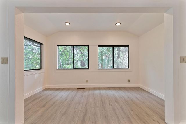 16910 Mckenzie Dr, Pioneer, CA 95666