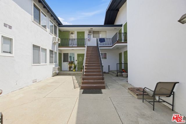 4916 Hazeltine Avenue 2, Sherman Oaks, CA 91423